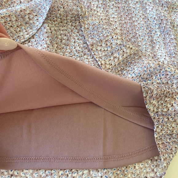 NWOT MONTEAU LOS ANGELES Ruffle Blouse Top - Picture 8 of 9